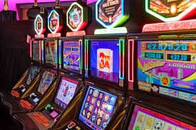 livewin365 slot games free spin bonus feature မြန်မာ ကစားသူ အနိုင်ရသောပုံ